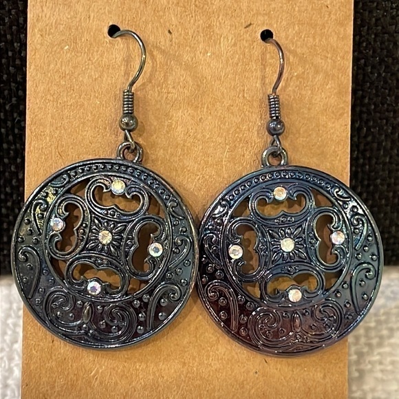Jewelry - 💐5/25 round medallion rhinestone dark metal disc dangle drop earrings